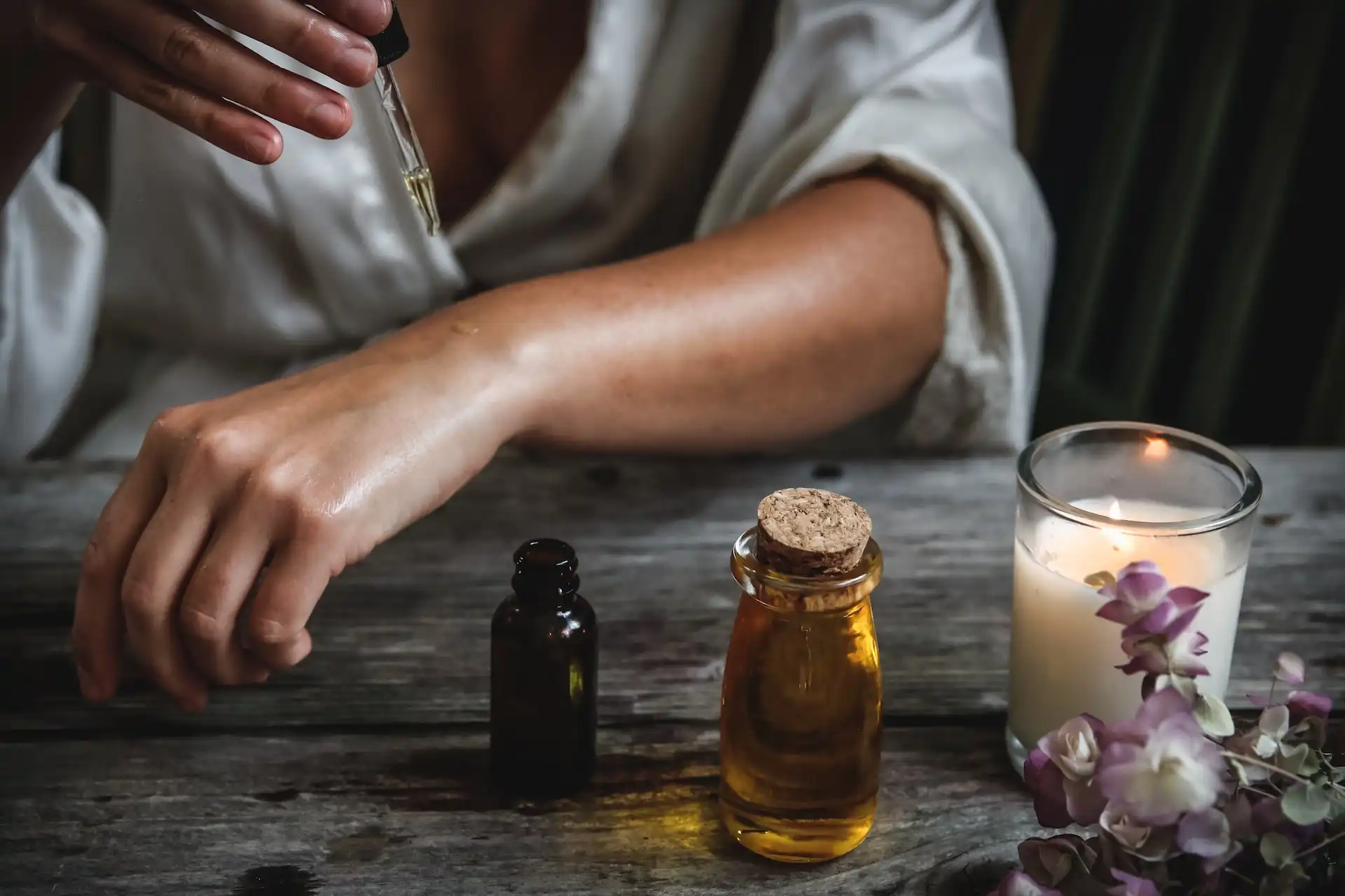CBD Tincture vs Oil: Which is better for you?